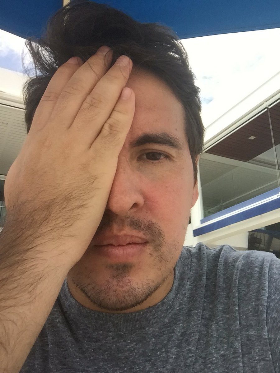 jvelezc1's tweet photo. #febreschallenge #bobchallenge por una cornea sana para mi pana @CarlosMiguelFC animos y exitos!... un abrazo y ya vuelve a navegar carita de nalga!... https://t.co/0zuAnfgwYu