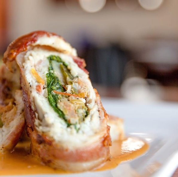 Get up close and personal with our dishes, created from our own homemade recipes. 😩🍴❤️