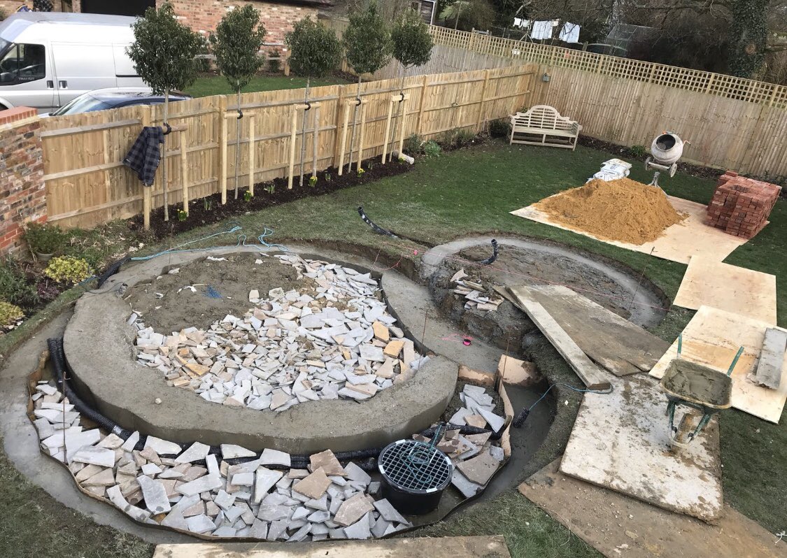 KeystonePaving's tweet image. 2 days in and we’re ready for the brickwork.  We will be using a nice rustic Keswick, one of our favourite bricks at the moment.  Keep an eye out for the finished product.