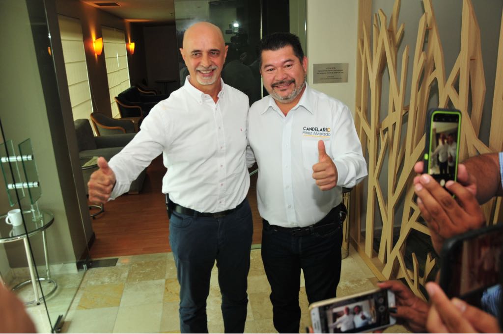 JaimeMier_T's tweet photo. En el PRD somos un partido fuerte que en unidad va a trabajar para la victoria, gracias a @CandelarioPeAlv   por la madurez y respaldo para hacer equipo por #Centro y #Tabasco https://t.co/BjddCU5L9w