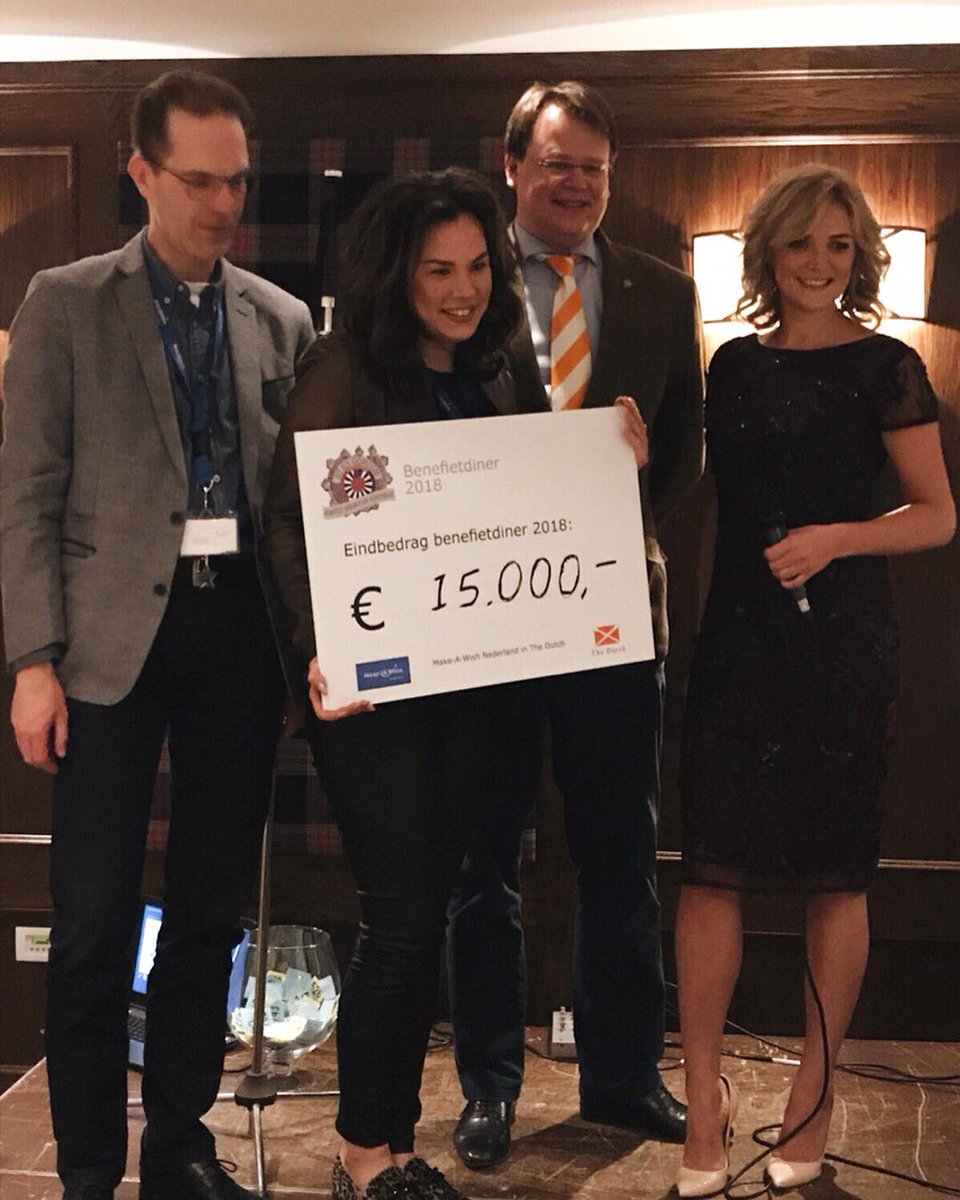lfverstraten's tweet photo. Afgelopen zaterdag was ik niet alleen #presentatrice en #zangeres tijdens het #benefietdiner van #DeRondeTafel #Gorinchem, maar heb ik ook voor #veilingmeester gespeeld en 15K opgehaald voor @MakeAWishNL ❤️ #makeawish #benefiet https://t.co/4L1IteuiJn