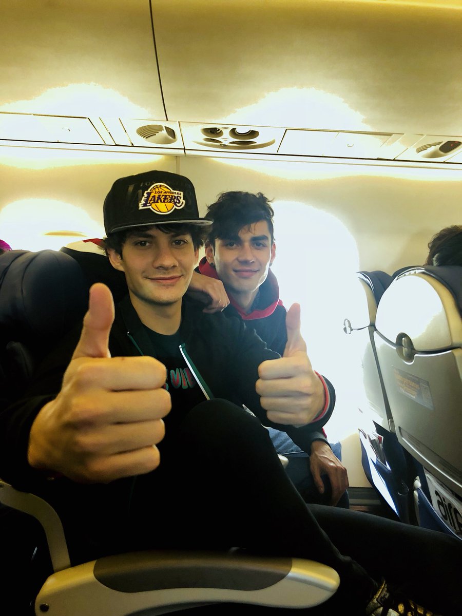 alannavarro's tweet photo. Aterrizando. 🛬 https://t.co/CFQ8J1C6y4