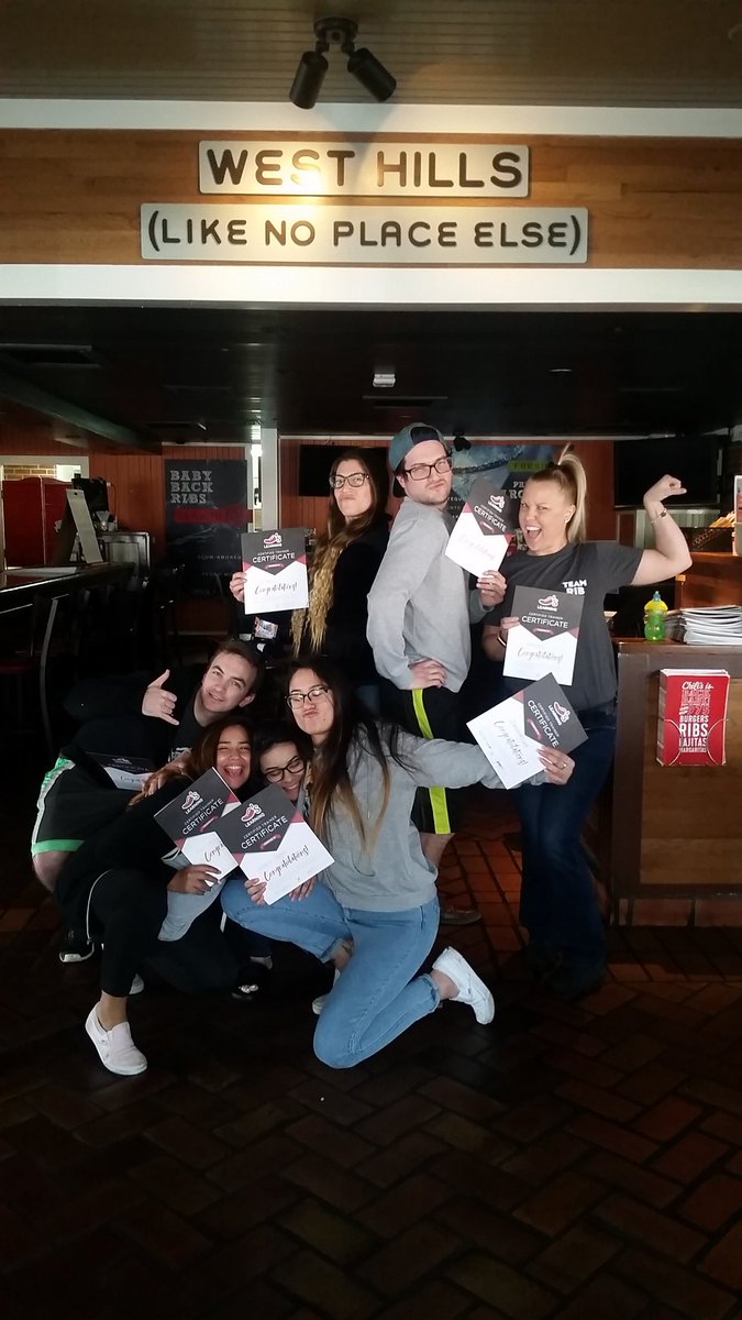 jamienlawton's tweet photo. Chili's West Hills Training Team!! https://t.co/jprvNHPCes