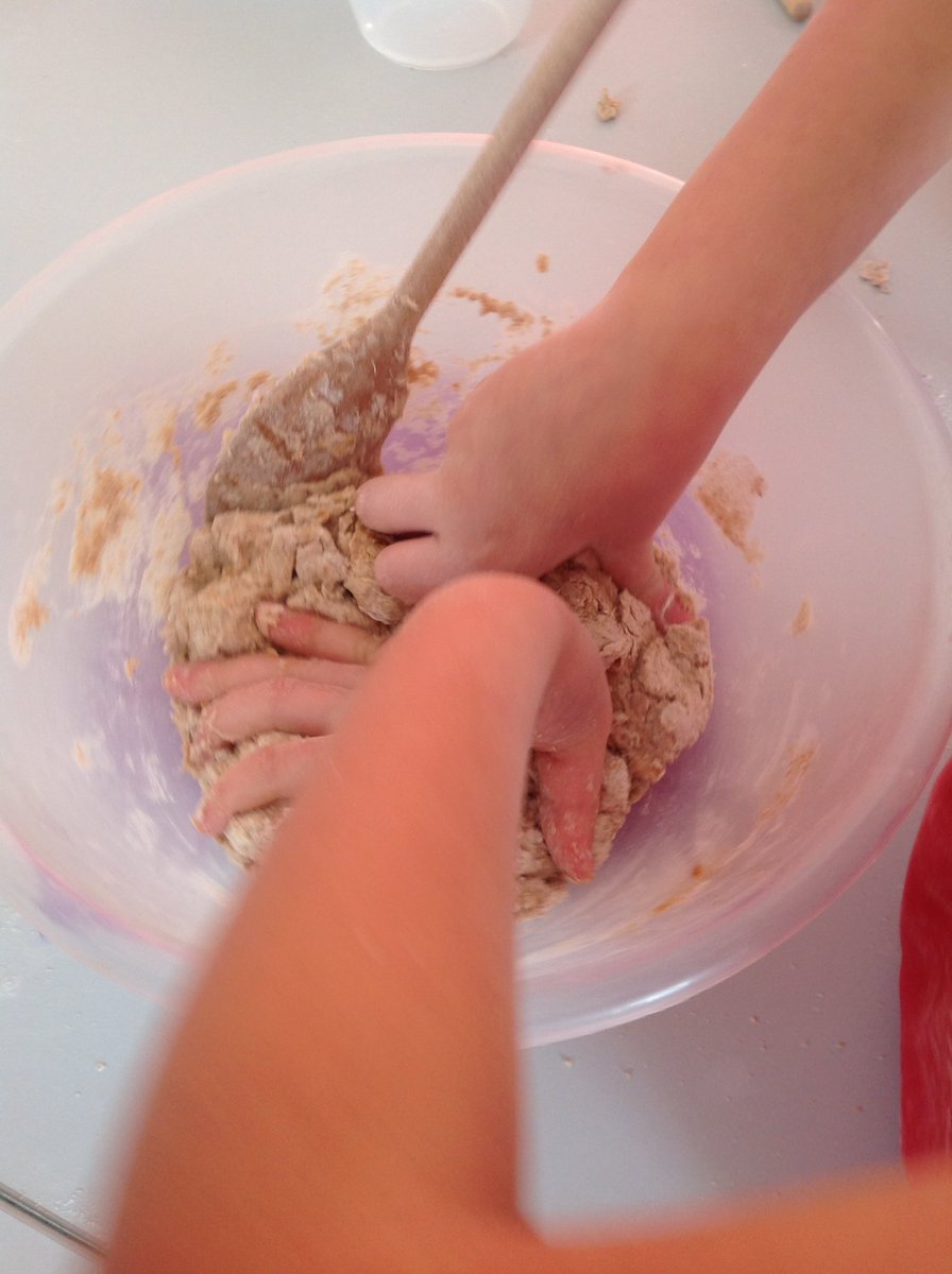 bread2share's tweet photo. ....fab 1st day 😋1 of 3 👏56 fab kids to go...⭐️ @ShiptonMill yr flour is "cold silk" "fluffy kitten" "bliss" #happyday https://t.co/lCJRH3jMQ3