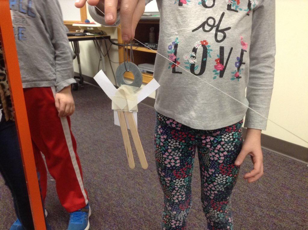 ccreadyfreddy's tweet photo. This has to be one of the coolest and cutest ever zip line designs from an Ike 1st grader! @LatrinaBoyles1 @mstodd2 @MrsWalsh117 @usd207 https://t.co/CyxpsQ19y6