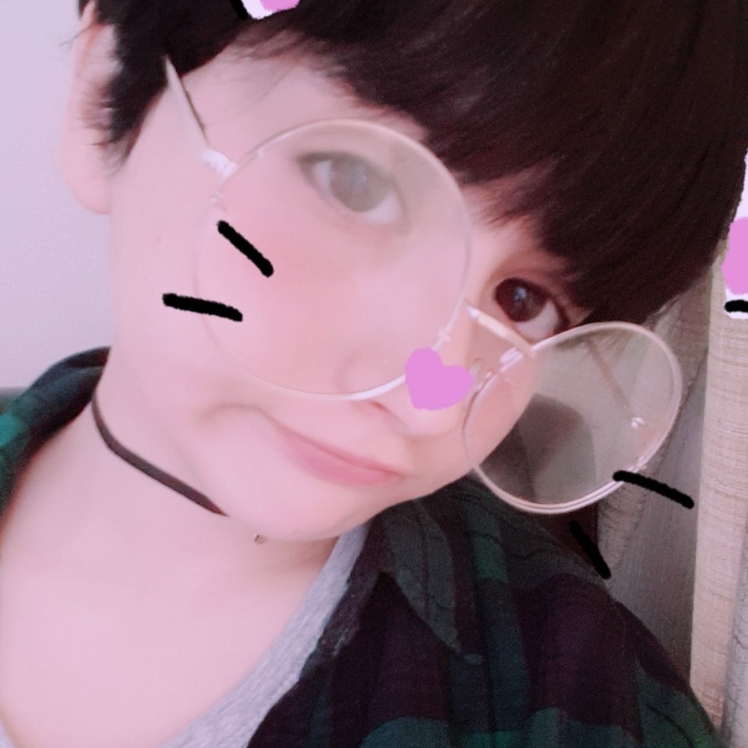 hyungturtle7's tweet photo. Se hace lo que se puede:( es mi primer selca day:c

#monbebeselcaday https://t.co/FSvPCMNA5R