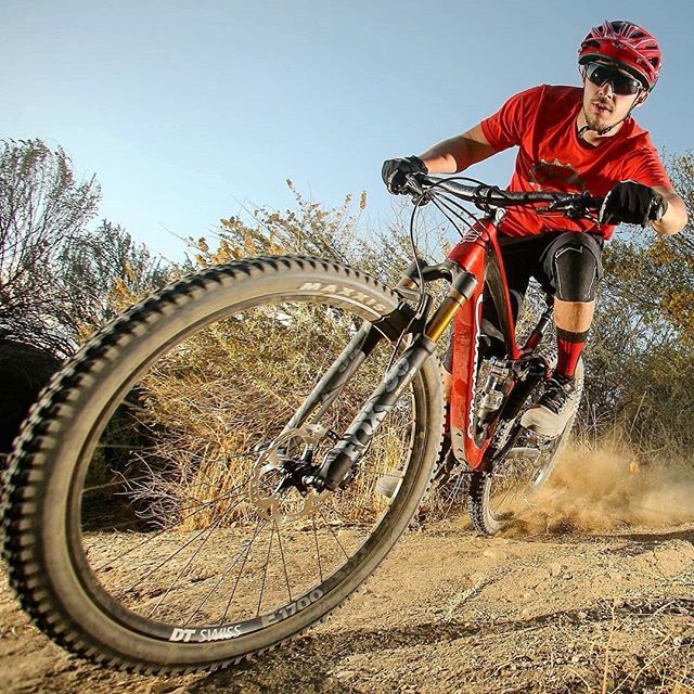 Sick slide on a 29er Evolution Convert.  <a href="/Regranned/">Dhany Kharisma</a> from @brandon_castelli -  Sliding into a Monday like... #ellsworthnation