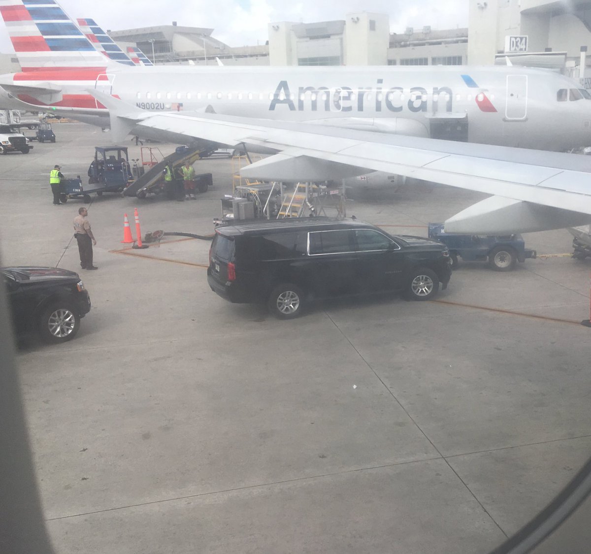 PolicyBridge's tweet photo. @marcorubio Please keep in mind constituents from Poland Senator as you embark on immigration reform. Pleased to be on same DC flight Sir! https://t.co/ntAh8uACrY