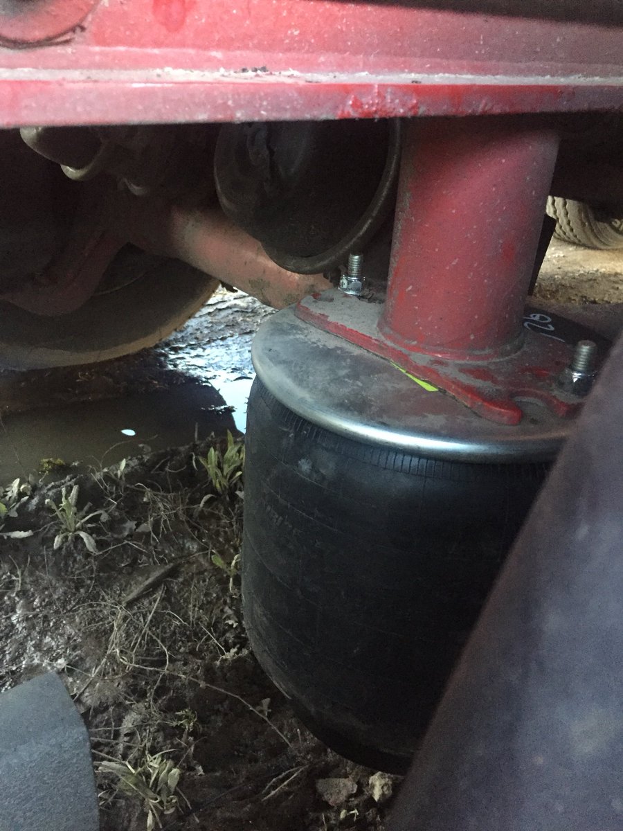 dandktyres's tweet photo. Only get to work in the best conditions me #cold #muddy #needsmust #jobcompleted #HappyCustomer https://t.co/vFKEBBGFKt