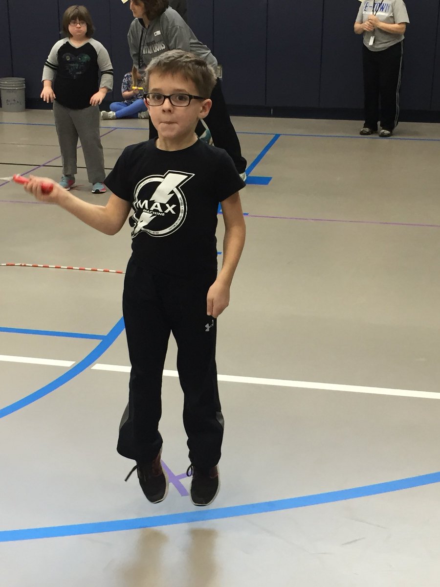 MrsElliott2nd's tweet photo. Jump your heart out second graders! #jumpropeforheart #easthighleaders https://t.co/1jOlAkuQPV