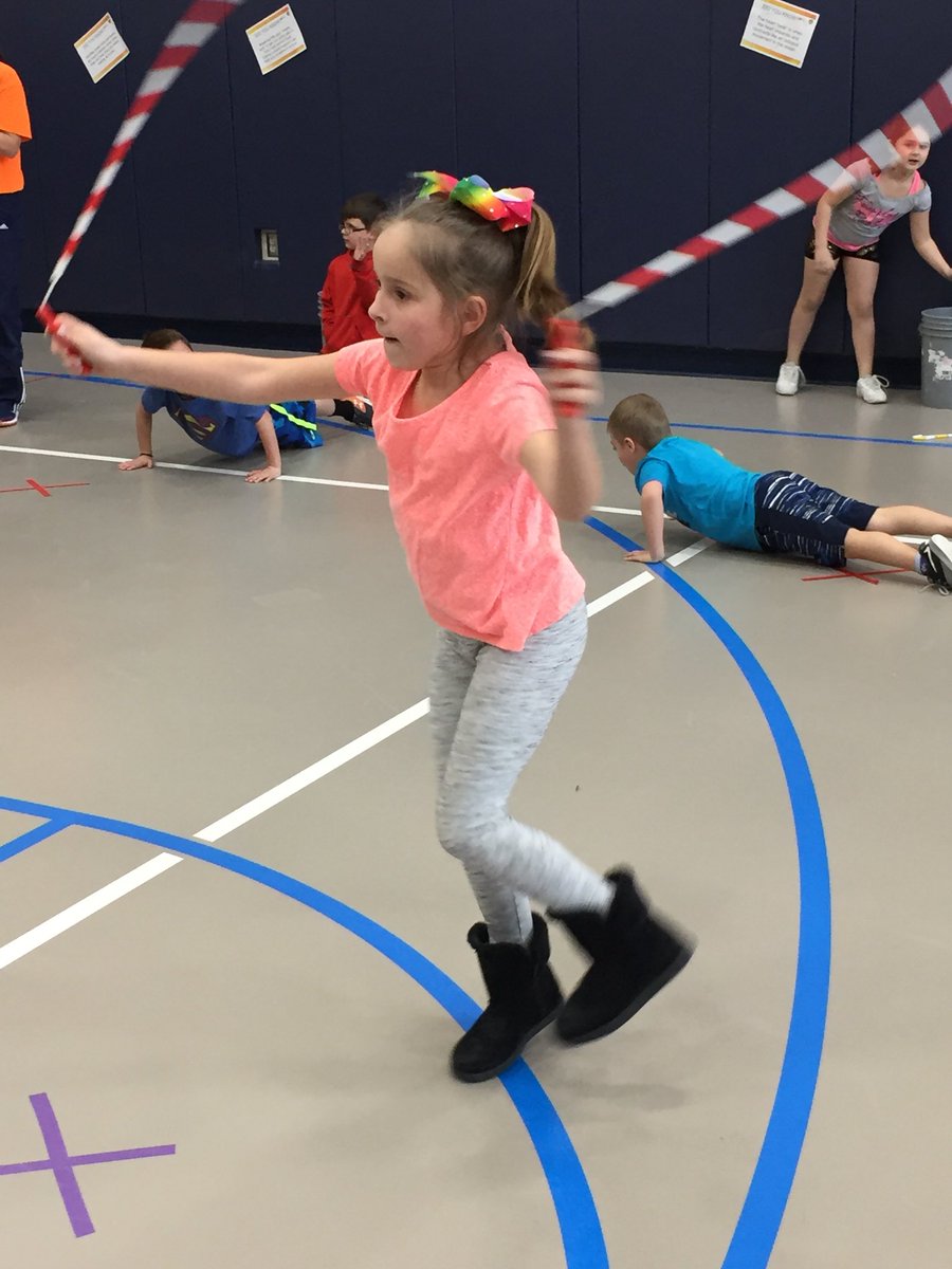 MrsElliott2nd's tweet photo. Jump your heart out second graders! #jumpropeforheart #easthighleaders https://t.co/1jOlAkuQPV