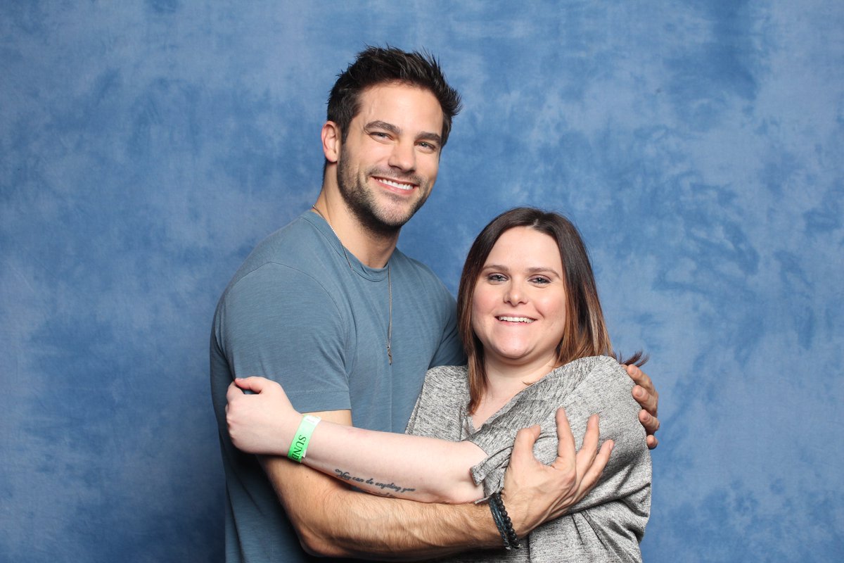 BBBYASMR's tweet image. Me with @brantdaugherty @SashaaPieterse @KeeganAllen and @SleepintheGardn at the #pllcon the 11/02/18 in #Manchester Thank you all so much for an amazing experience! And to all of the cast! Love you all. @RevEndgameUK #RevelationsEndGameUK xxx