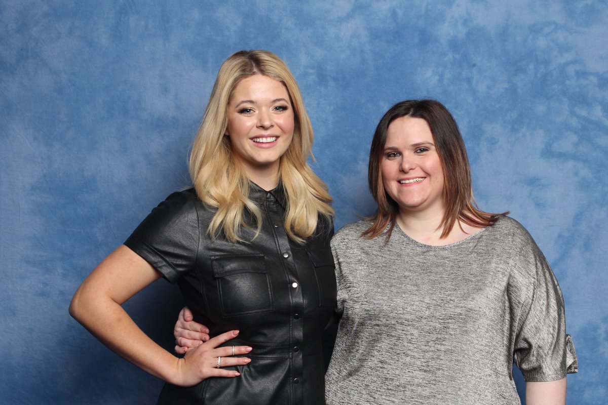 BBBYASMR's tweet image. Me with @brantdaugherty @SashaaPieterse @KeeganAllen and @SleepintheGardn at the #pllcon the 11/02/18 in #Manchester Thank you all so much for an amazing experience! And to all of the cast! Love you all. @RevEndgameUK #RevelationsEndGameUK xxx