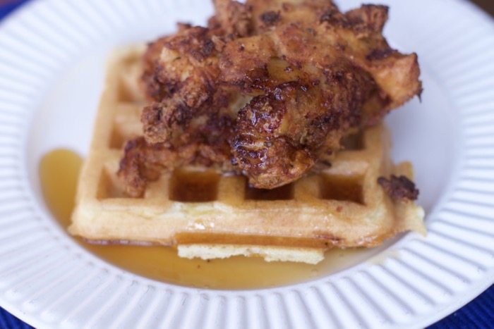 StayCloseToHome's tweet image. Who loves breakfast for dinner?  Some nights it is simple as pancakes but we also love a little Weeknight Chicken and Waffles Recipe bit.ly/2s9quql #Krusteaz AD