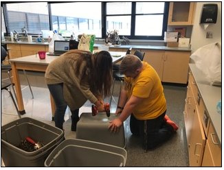 Stark_SWCD's tweet image. Education Specialist, Becca O'Neill stopped by @GlenOakHS few weeks back to visit their Science club! Becca assisted in getting the club all set up with their very own "worm bin". They can now learn more about #vermiculture &amp;amp; our friends, the red wigglers! 
#Education #starkswcd