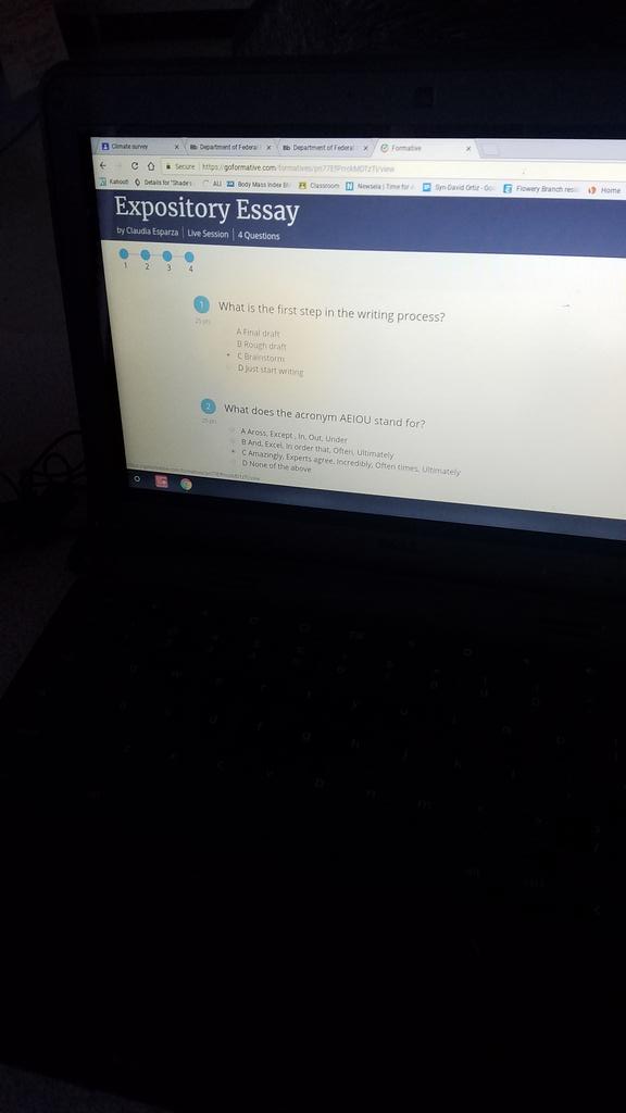 cespar04's tweet image. Using #goformative to assess my students&apos; expository essay skills...@REMSFalcons 💪✏📝 #33daystillSTAAR