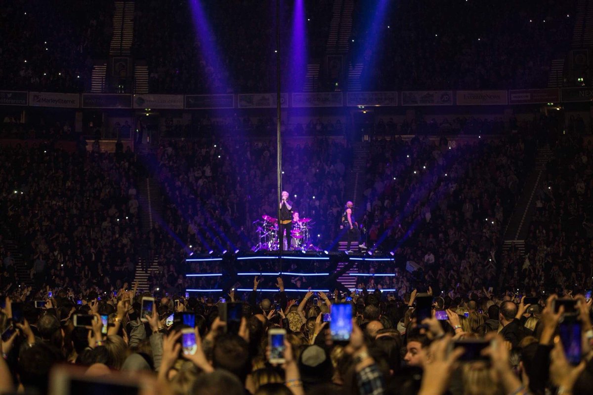 ScriptLyric's tweet image. One thing that’s incredible about The Script, is they appeal to such a wide audience and it’s really something special and rare for bands to do and to also stay connected with the fans.  They always remain so down to earth too. #FreedomChildTour 💚