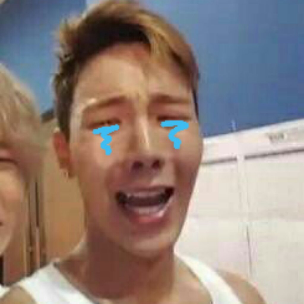 _m_0_n_g_'s tweet image. Seeing all the lovely #mbbselcaday......
I&apos;m doing 2 exams in one day ㅠㅠ
#InfoOverload