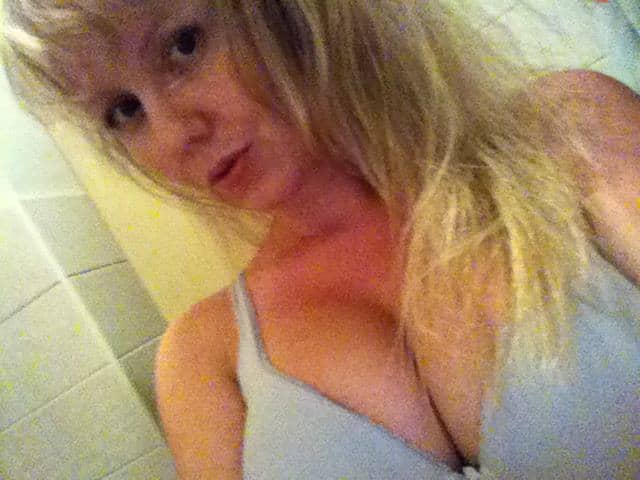 Phonemates__'s tweet photo. phonemate Sexy Im_Kendra is ready to go! https://t.co/iuMewta7Ht #videoxxx #mfccam #camgirl https://t.co/hOnDhXXn6y