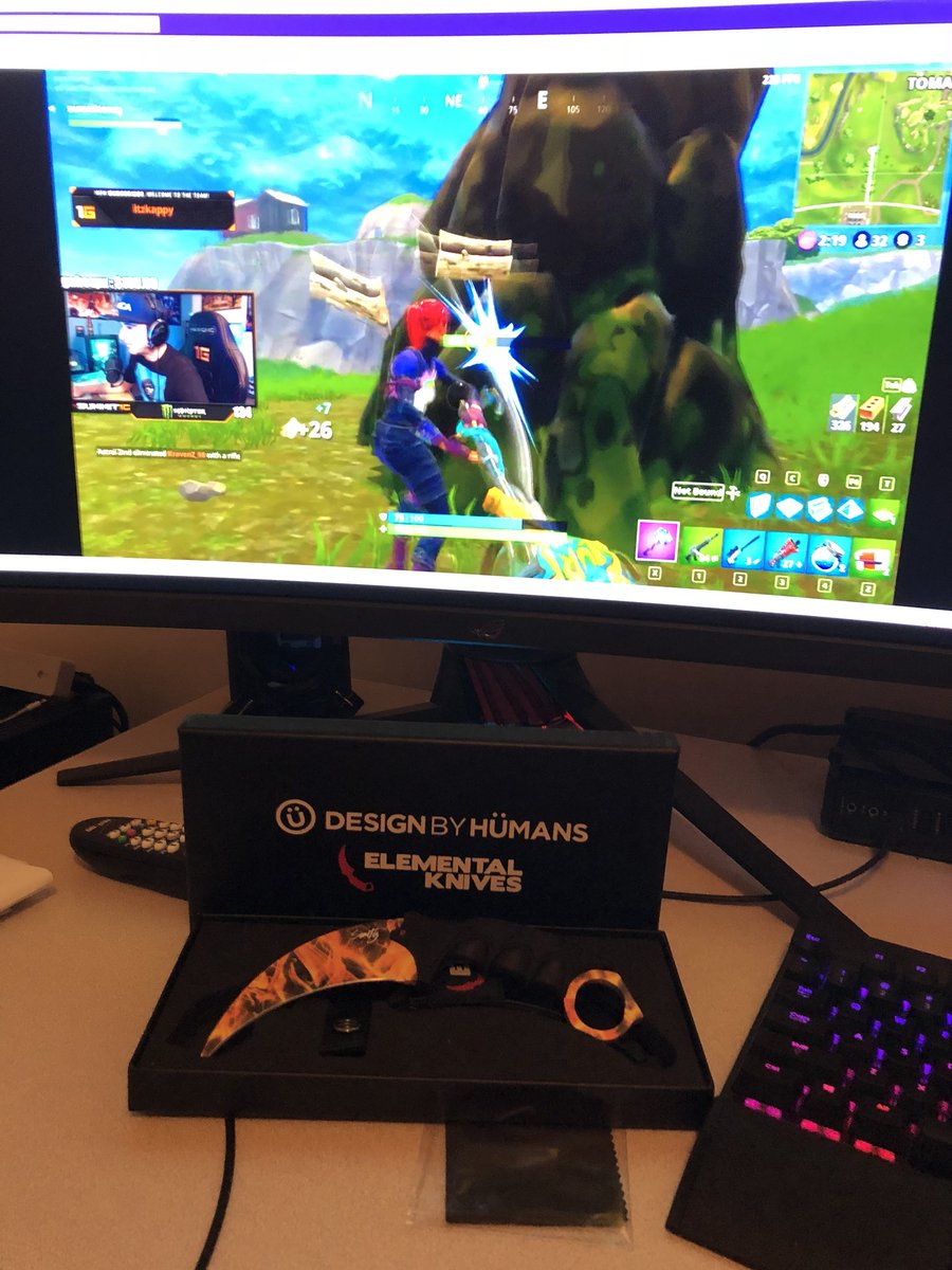 HCKGreywolf's tweet photo. @summit1g looks dope as fuck man. https://t.co/qyaaIzOL5d