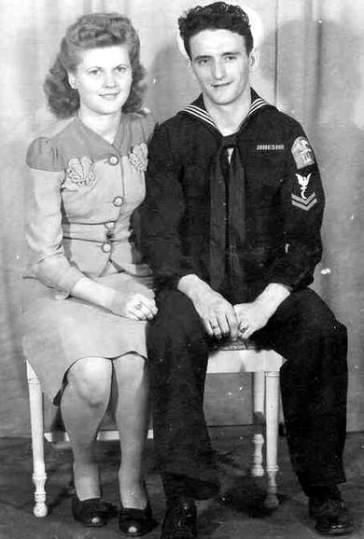 WWIIMemorial's tweet photo. With onset of #WWII, #marriage rates skyrocketed. Marriage rates increased 250% after #SelectiveServiceAct was passed. After the #draft, marriage rates increased another 25%, after #PearlHarbor rates rose 60% higher than the previous year. #WW2 #NeverForget #GreatestGeneration https://t.co/nV3YyiO3pv