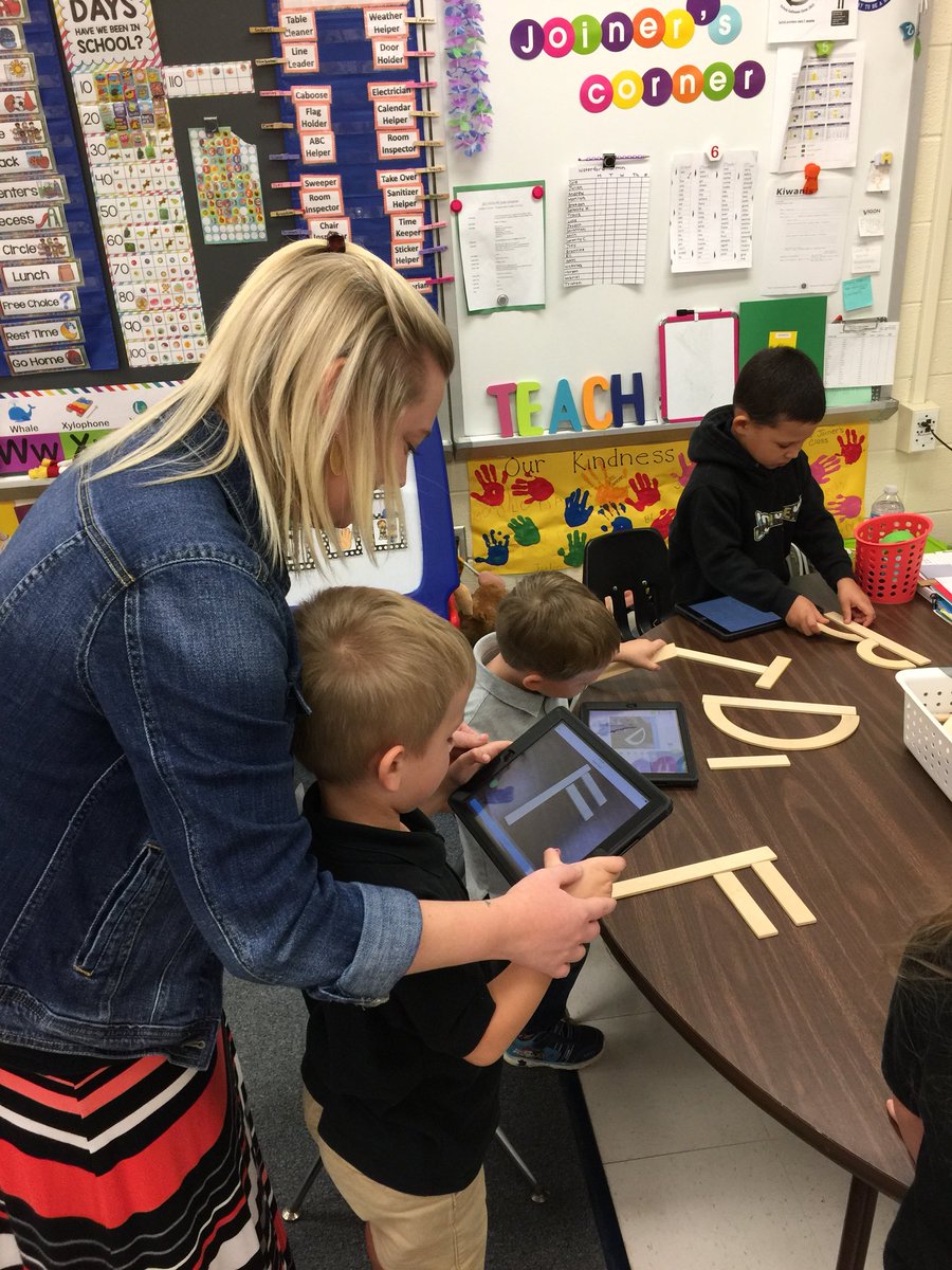 MowreyKeri's tweet image. Pre-K Ss used @Seesaw to practice their letters!! Students did awesome with their letters &amp;amp; technology😊!! Thank you for sharing!!! @EPS_Bobcats @lkbradl2 @Wendysydeski