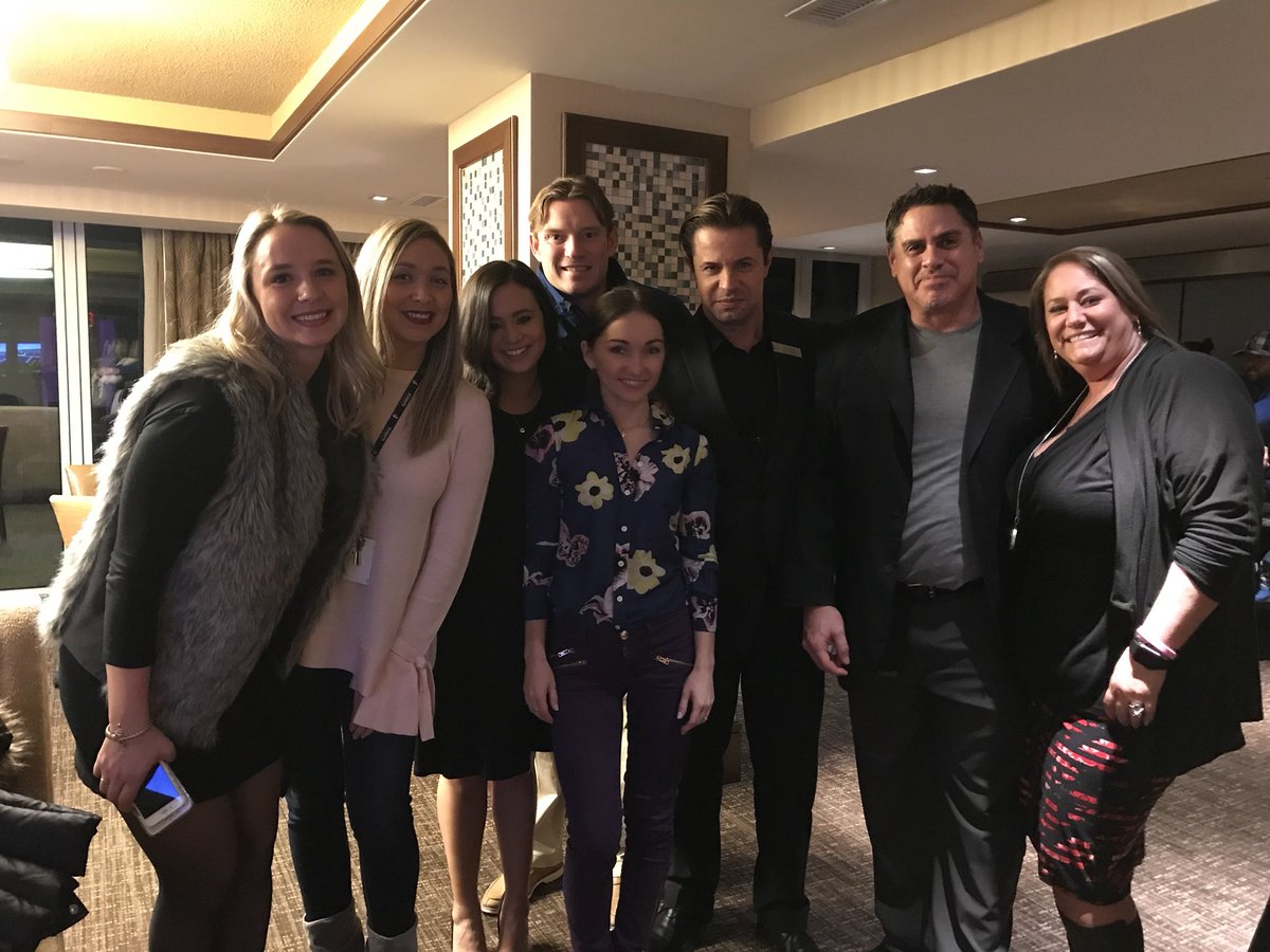 Sofiep80's tweet photo. Welcome reception at the Oceanaire Resort! What a nice way for our Diamond π Guests and team members to mingle! π₯π₯#EventsofaLifetime #VBest https://t.co/sbL7A5RY48