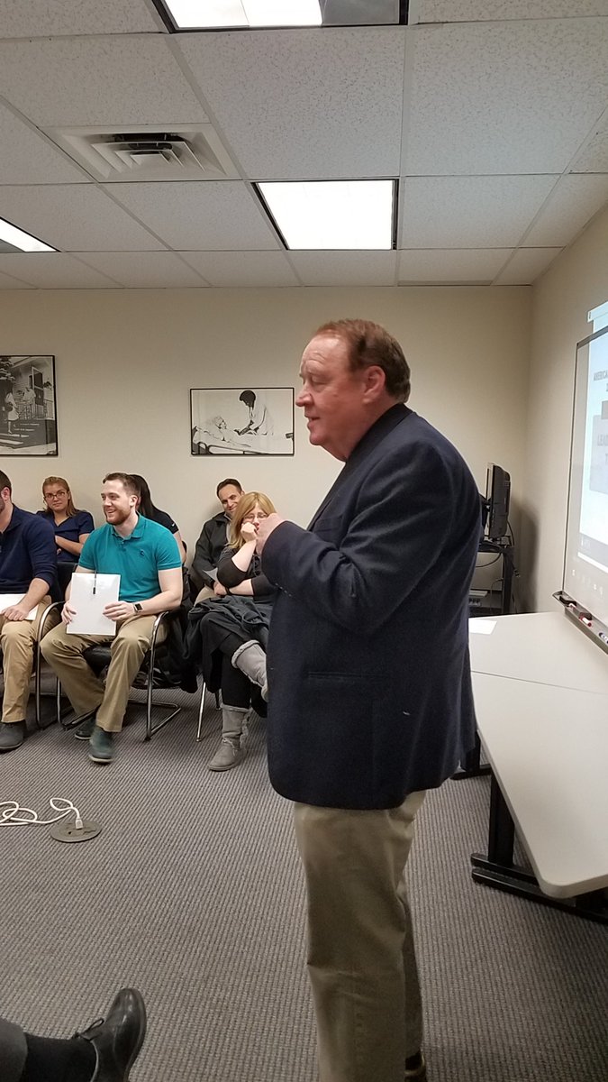 APTANJ's tweet photo. Look who just stopped by this evening's Northern District meeting?  Thanks @RichardCodey, past NJ Governor and sponsor of S431, the dry needling bill for stopping by to speak to the audience! https://t.co/111kv0oqnb