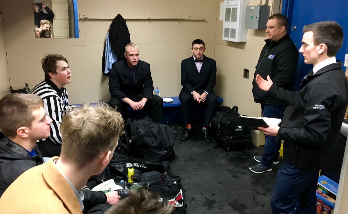 BCHockey_Refs's tweet photo. BCHockey Mentor Josh Hutchinson prepares his Officials for the Dallas Saunders Memorial Tourny  playoffs inside MSA Arena https://t.co/VfhxLn3ZtJ