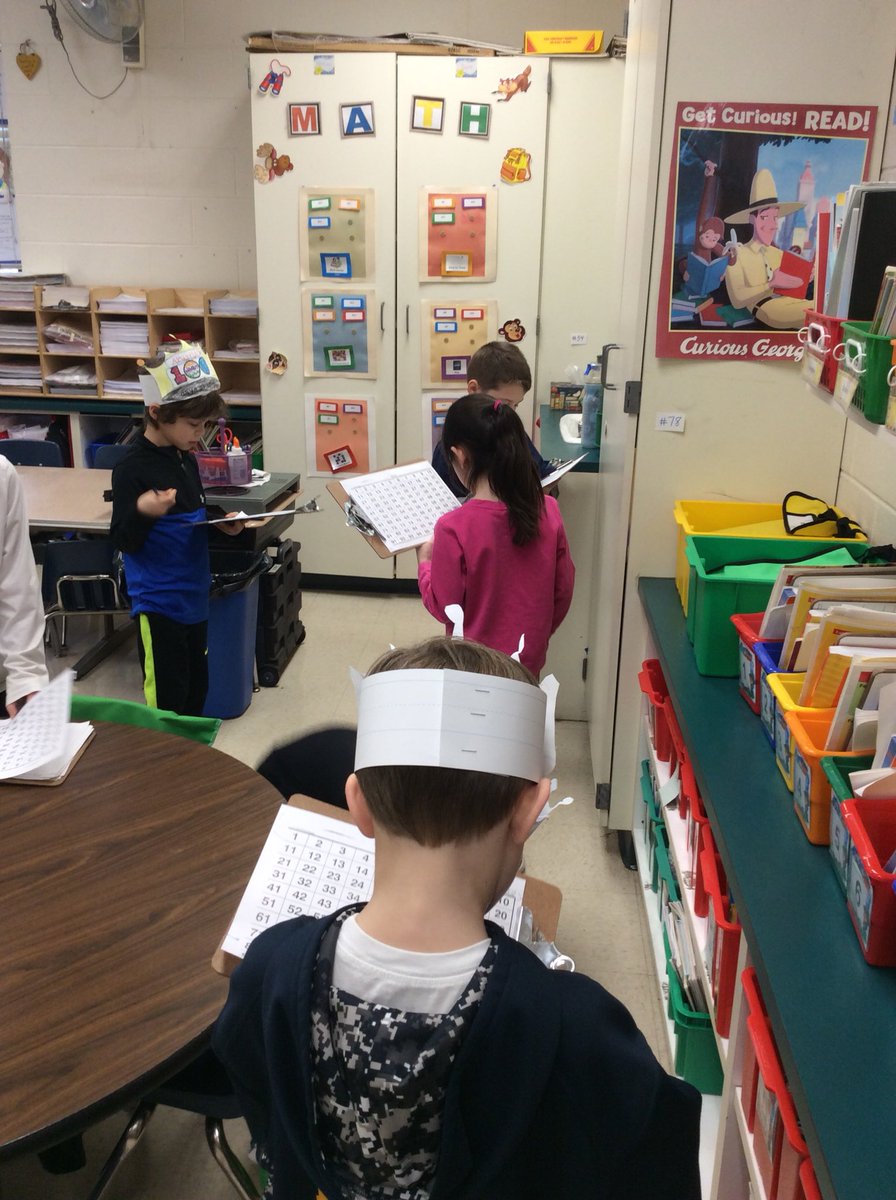 tchanatski's tweet image. Can you find the clues to show the hidden picture on the 100 chart? We did!! @Hubbard_School @MrsMains #scavengerhunt #numberpatterns