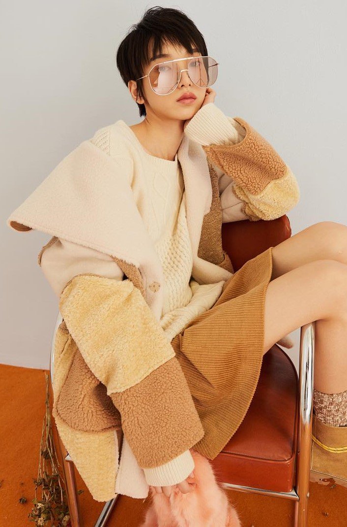 KoobbeOfficial's tweet photo. Front Row shop, the on-line womenswear fashion brand, offers collections of clothing, shoes and accessories with various styles, offering the best trends of the season >> https://t.co/HKNcLmb30O https://t.co/E6bsoDb4GQ