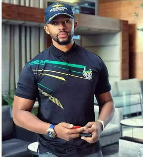 AndyNgebs2's tweet photo. Thank God for @TrendingSAon3 #TSAon3 now we know that #comradebae is not married,doesnt have kids & is definitely not GAY as some have claimed.. That Skype interview helped hey ππ https://t.co/U1jCRexMPV