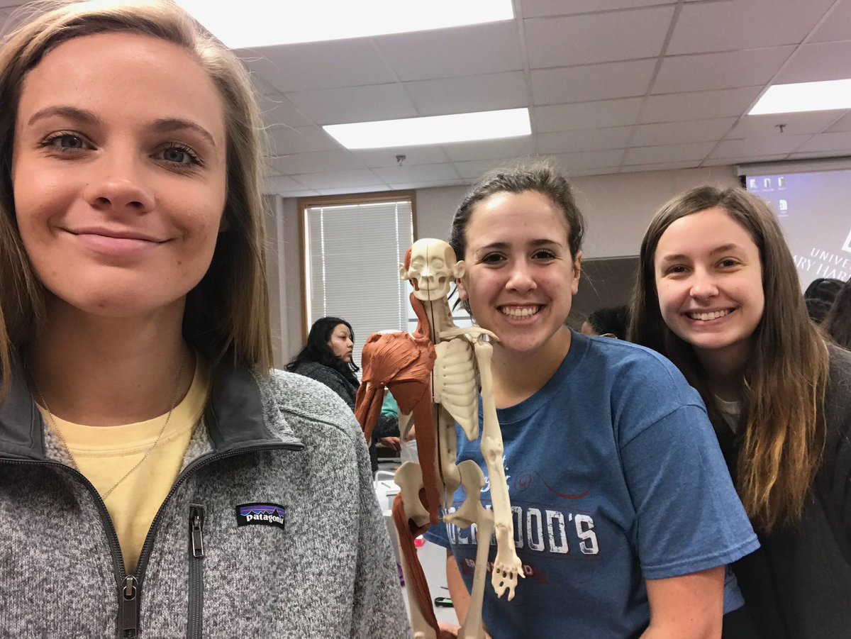 anniegraceh's tweet photo. Our lab prof offered us extra credit pts if we can get @UMHB or @SO_UMHB to retweet this! Pls help us out! #sci4ed https://t.co/9QFkFd6aOO