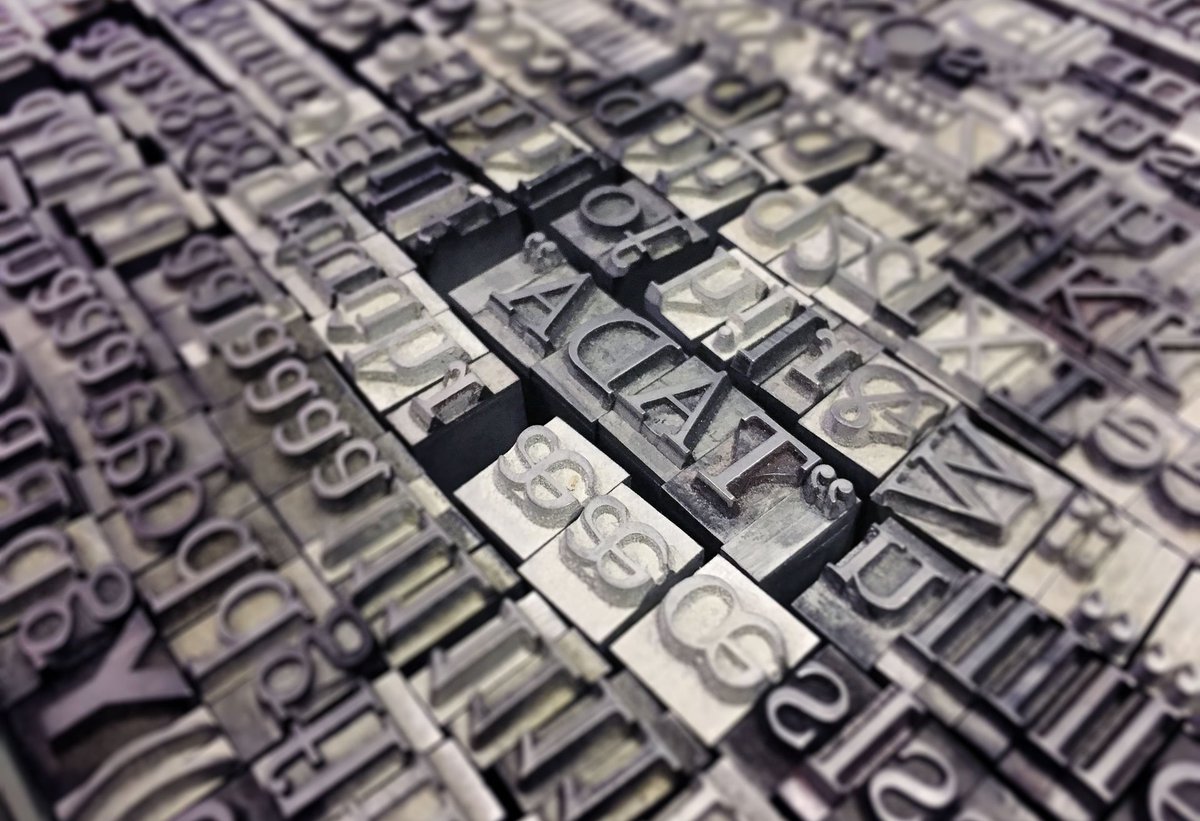 Typozri's tweet photo. Donnerstag ist wieder Stammtisch! 19 Uhr im TADA! Letterpressatelier. Alle Infos auf https://t.co/FUUjykbb3n https://t.co/QpnxGmOfcC