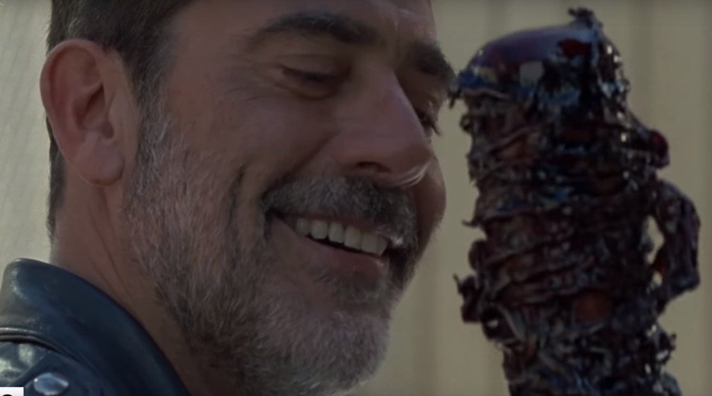 Featurette Video Previews Devastating Loss in “The Walking Dead” Season 8B bloody-disgusting.com/tv/3482883/fea…