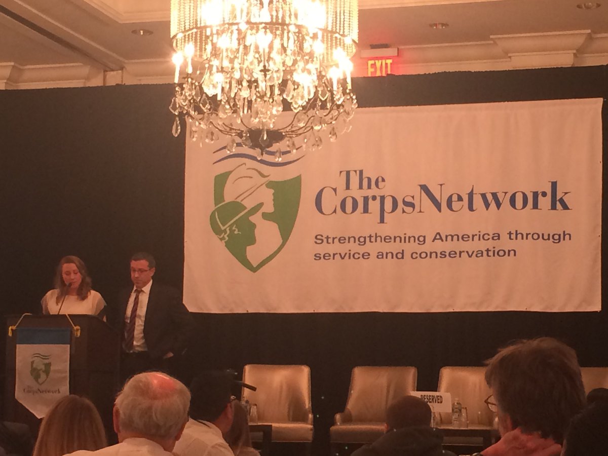 LisaKFrank1's tweet image. Celebrating good work by #21CSC #corpswork on conservation and disaster relief nationwide. Imagine if every American had the chance to serve their community like these Corps members!