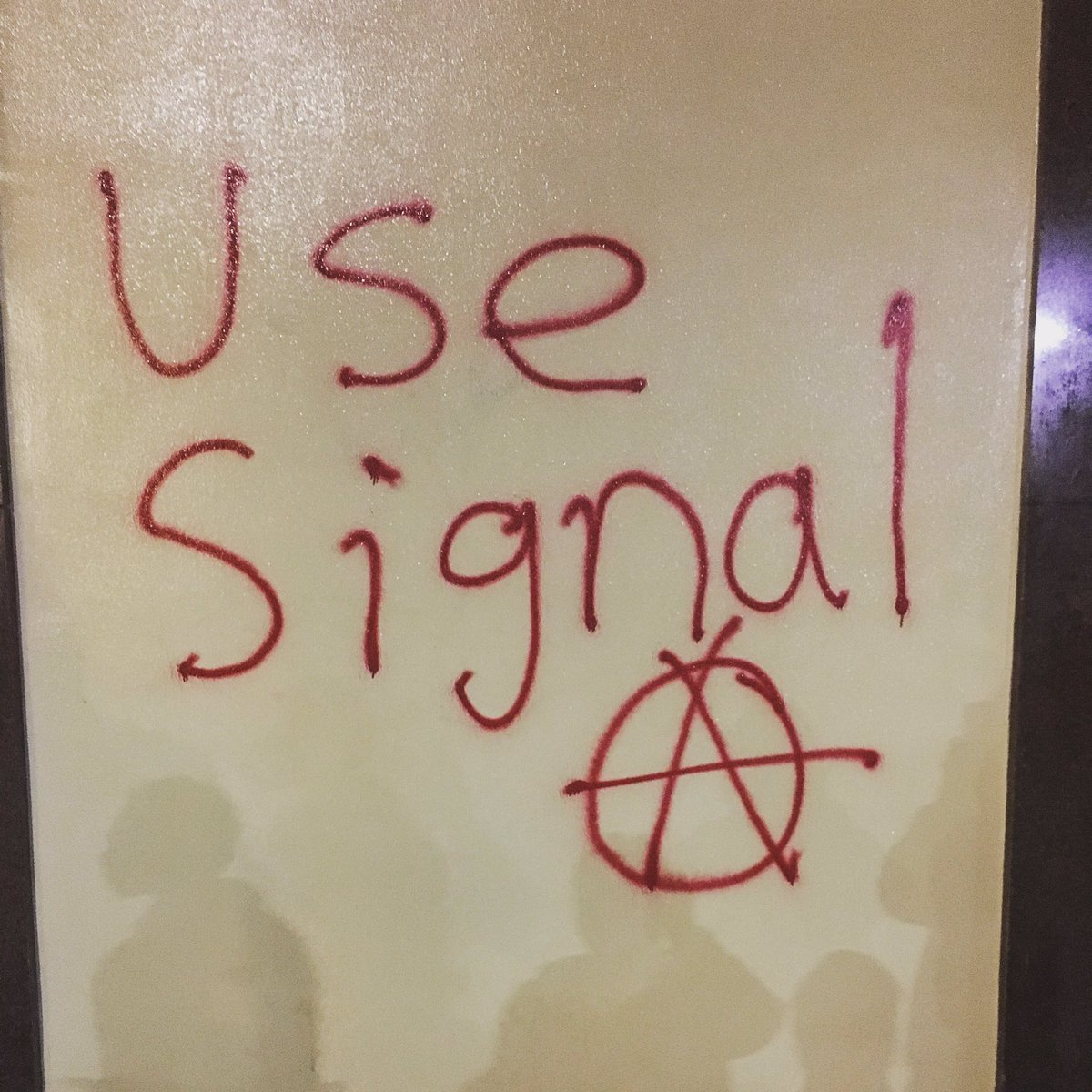 r00tthebox's tweet photo. #UseSignal
#Signal
#privacy
#UseTor https://t.co/pU9fskw44a