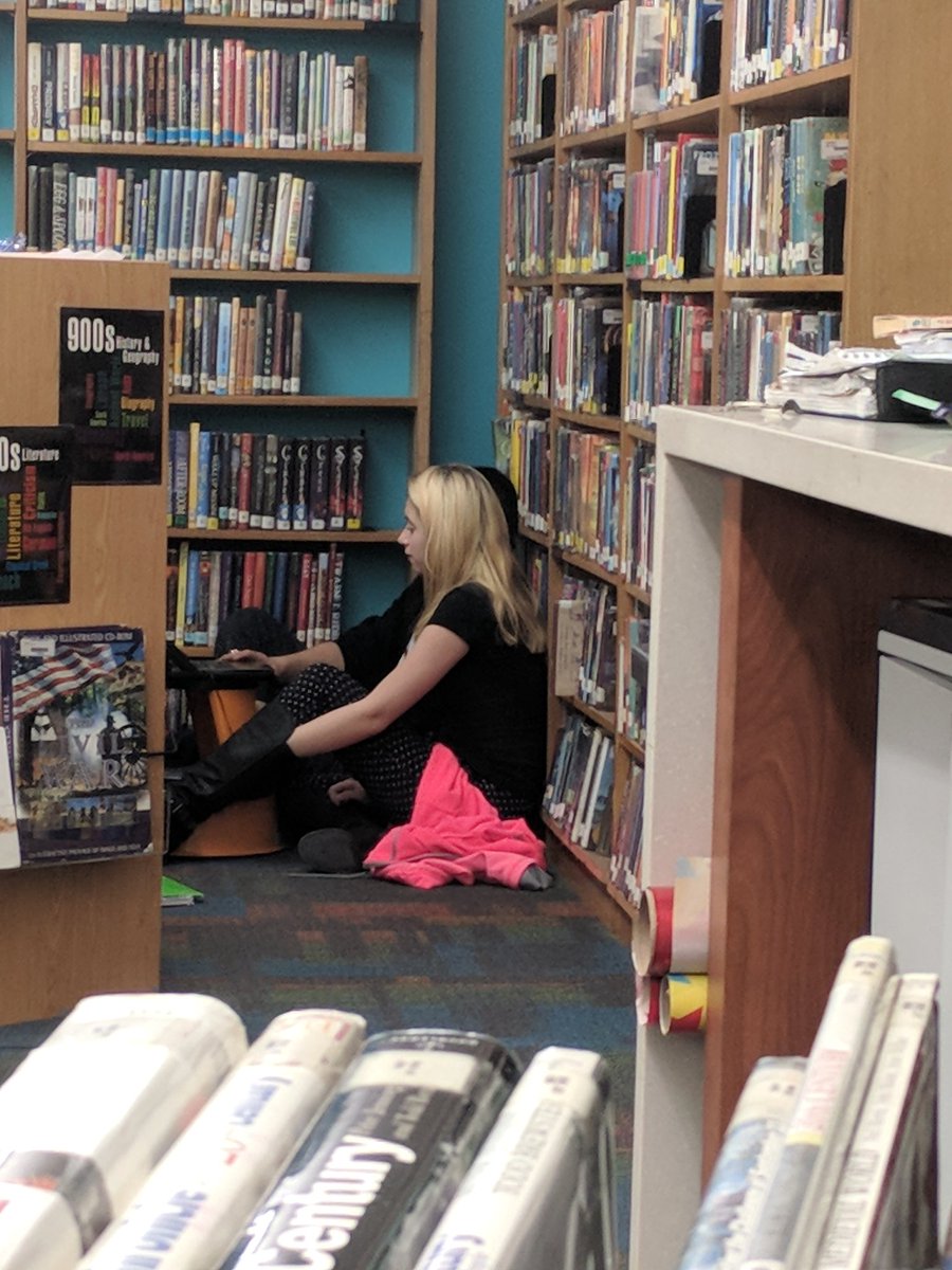 LeesaFarmer's tweet photo. Love having 8th graders working in quiet spots throughout the library!! #wearelombard #lovethelombardlibrary https://t.co/WOUGDZuHaj