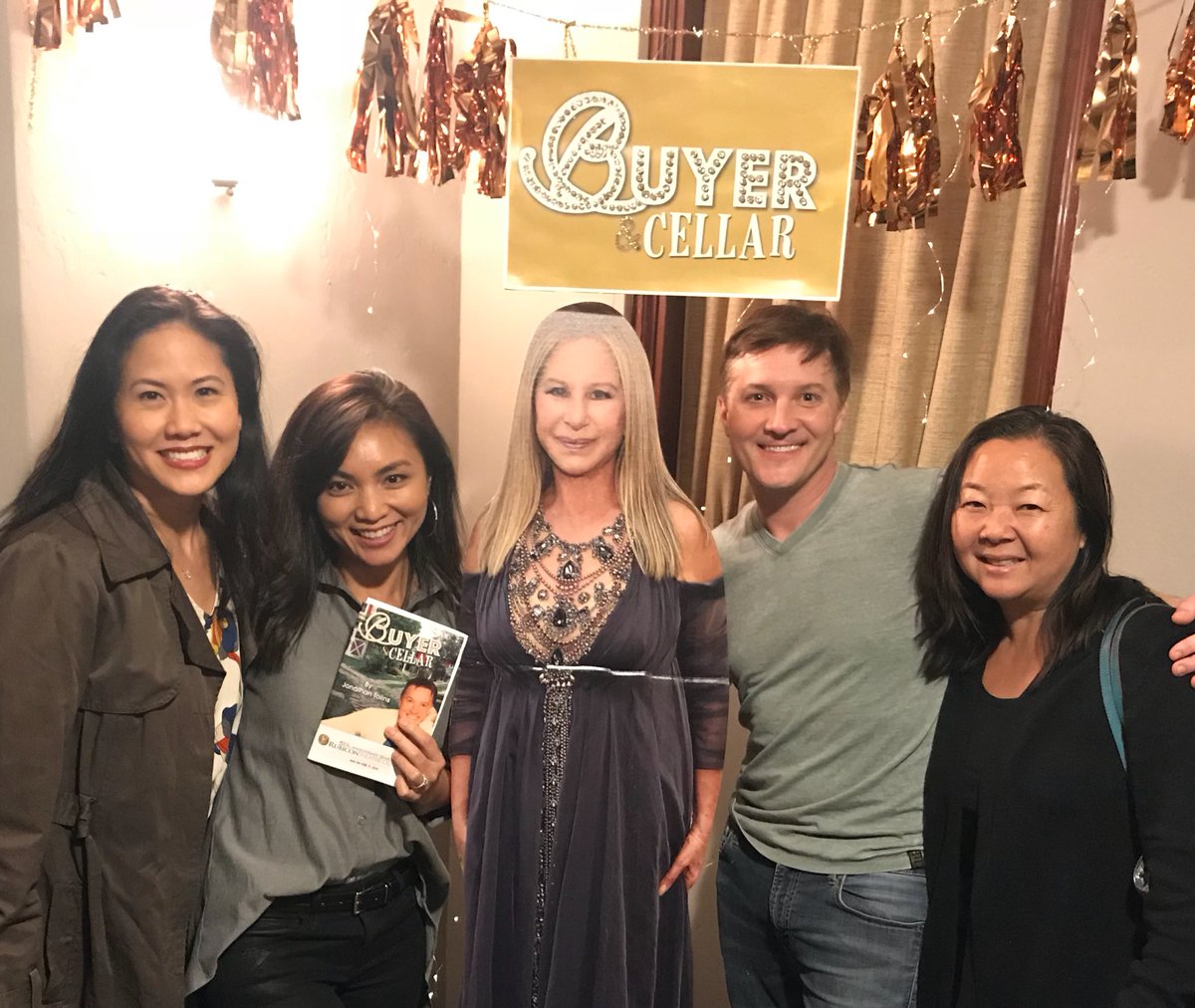 DeedeeMagnoHall's tweet photo. So happy to be able to support my amazing friends in their current shows! @OviActor @BrianMcTweeter &amp; #JennieKwan &amp; enjoy some local #LAThtr! @thebroadstage @smallmouthplay @RubiconTheatre @BuyerAndCellar @SacredFoolsLA #DenimDoves 👏🏻👏🏻👏🏻 #MissSaigon #theater #family❤️ https://t.co/VTXmtJJQsk
