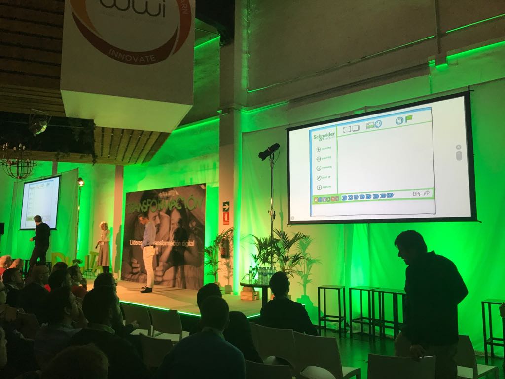 dbintersection's tweet image. Iniciamos felices una semana llena de buenos retos celebrando el trabajo realizado en el evento de @SchneiderES , empresa top en la transformación digital. Creación de #VisualStorytelling a tiempo real y en gran formato de los temas tratados durante el ESEZI &apos;18. #innovisual