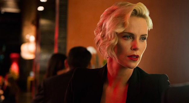 MRNRadio's tweet image. Charlize Theron Named #DAYTONA500 Honorary Starter 

READ: bit.ly/2o24zfh
#AskMRN #NASCAR #Speedweeks