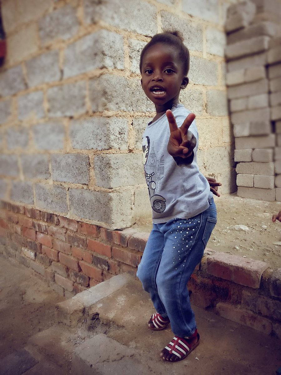 spha_nathi tweet picture
