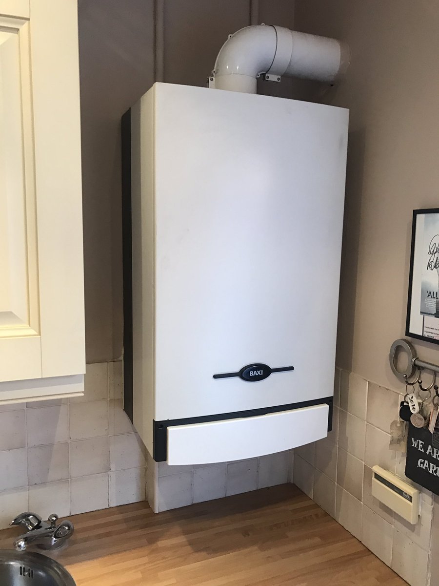 rhinoheating's tweet photo. Baxi out... Baxi in today ⛄️❄️🌨@baxiboilers @ADEY_Pro https://t.co/4ZfUe7maN4