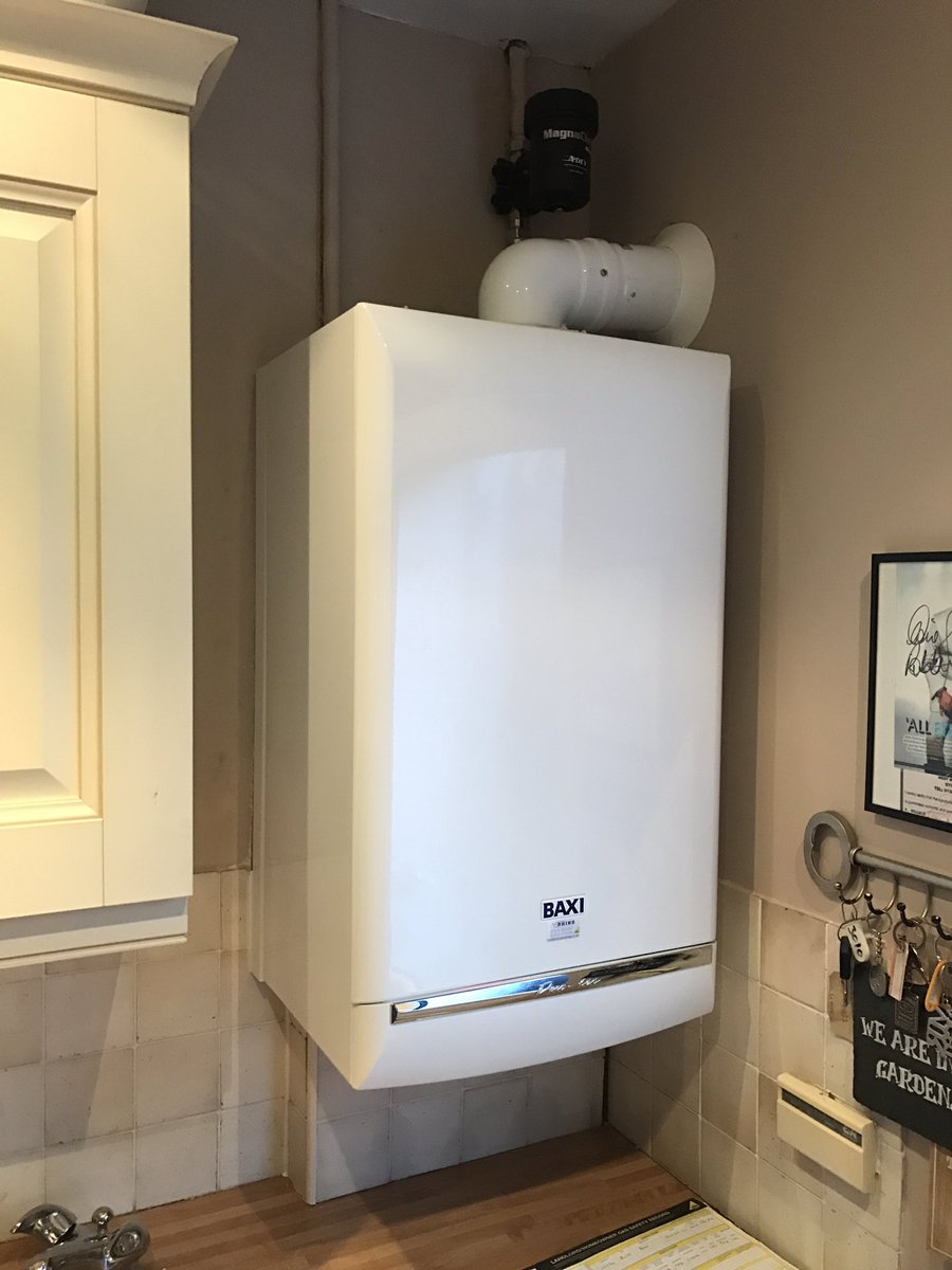 rhinoheating's tweet photo. Baxi out... Baxi in today ⛄️❄️🌨@baxiboilers @ADEY_Pro https://t.co/4ZfUe7maN4