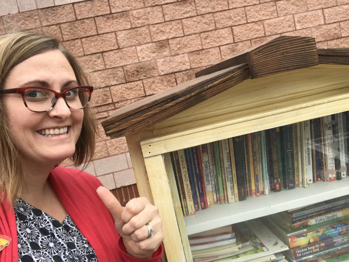 LizzieFragale's tweet photo. It’s here! It’s here! Our REES Little Free Library! My Thursday Reading friends from last year can see their PBL come to life!! So EXCITED! @RiverEves @BIEpbl #readingiscool https://t.co/Tg7FZEtkV9