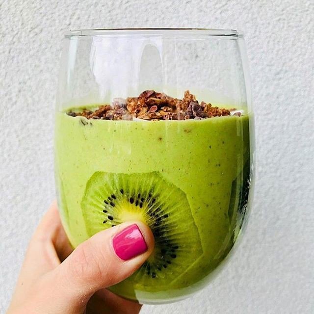 DizMikey's tweet photo. Reposting @truestyouofficial:
Out with the bad toxins, in with the good! 🥝🍈🥒🥑
📷: @talkveggietome_ .
.
.
.
.
#cbd #healthylifestyle #crossfit #healthybody #cbdoil #mentalhealth #wellness #recovery #bodyandmind #healthychoices #health #fitnessmotivation #active #fitness https://t.co/v9ZyT8JTf0
