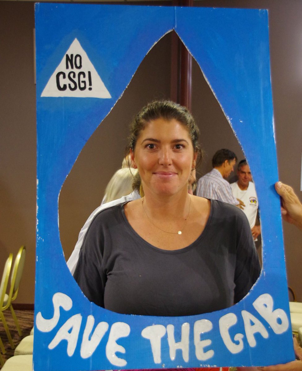 Farmers, water protectors and concerned community members gathered at #Coonamble on the weekend to #SaveTheGAB #Pilliga #War4Water #CSG @dmookheyMLC