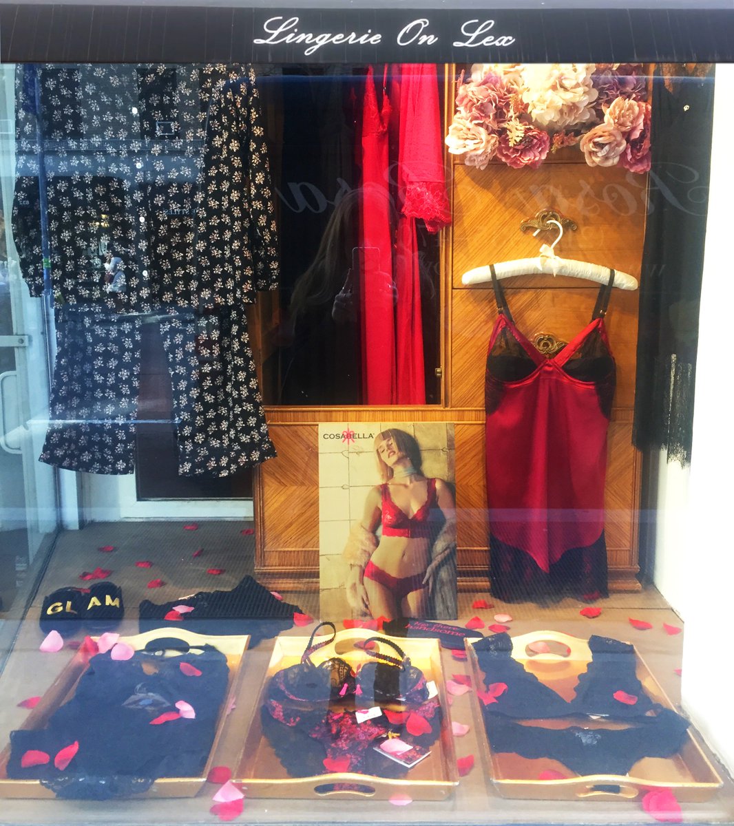 NevaehIntimates's tweet image. Searching for a sultry last minute gift for Valentine's Day?
Shop Nevaeh's luxurious lingerie at these local NYC boutiques: Musée Lingerie, The Rack Shack and Lingerie On Lex.
