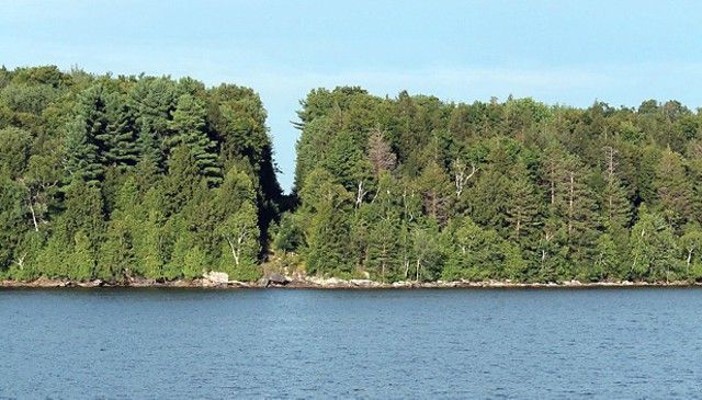 “THE ULTIMATE HIKE THAT NO ONE HAS EVER ATTEMPTED” buff.ly/2EjK7NL