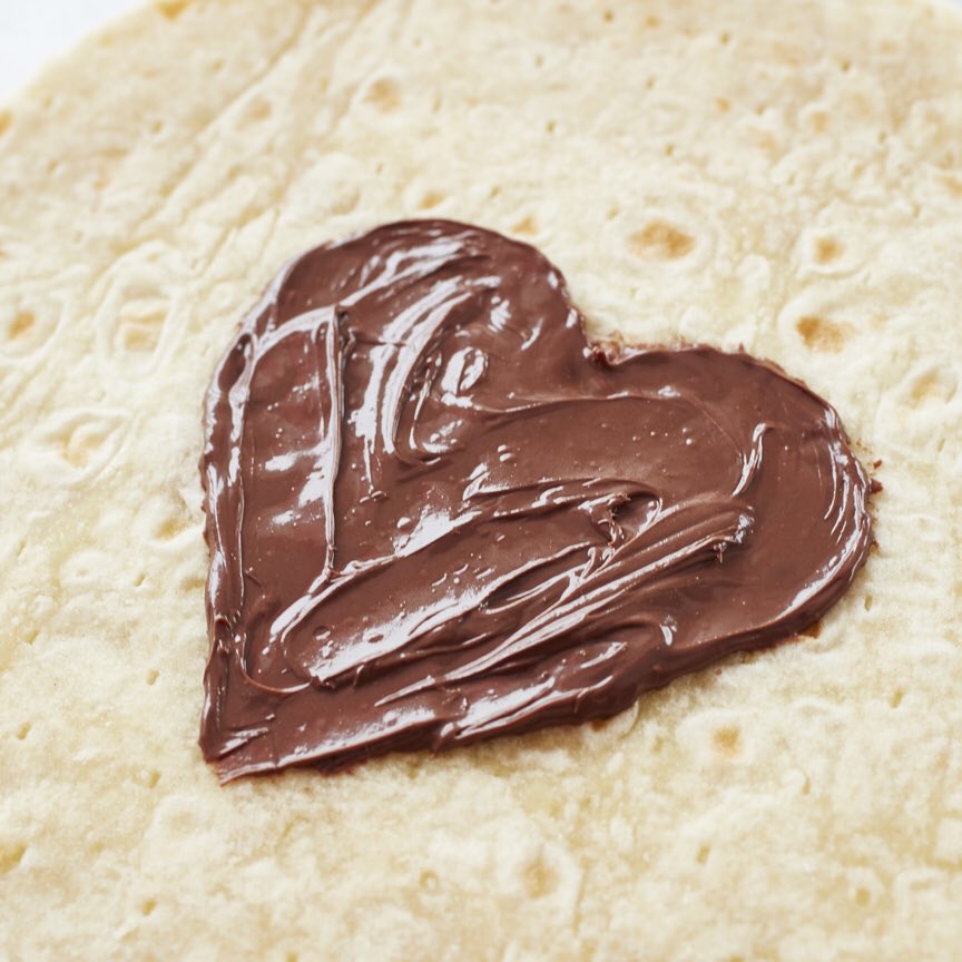 PastuccisCanada's tweet photo. Valentine’s Day is just around the corner, and what better way to celebrate with your loved ones than over one of our delicious #Nutella piadinas !! ❤️

.   .   .

#pastuccis #italianflatbread #dessert #piadina #valentinesday #toronto #etobicoke #thequeensway #pastucciscanada https://t.co/NC2j2ZAWsC